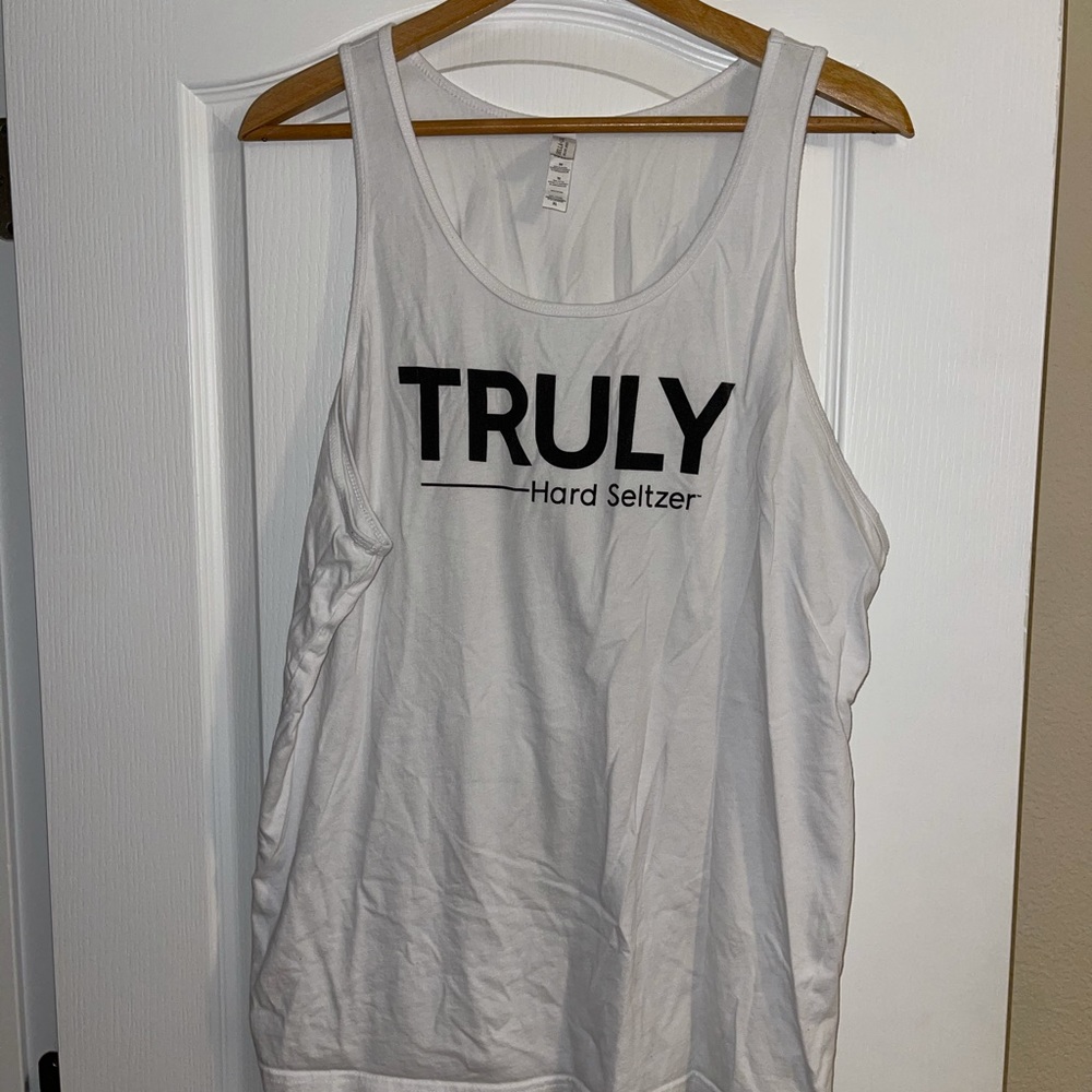 Tank top.